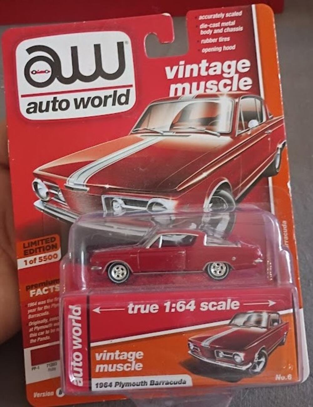 Auto World 1964 Plymouth Barracuda Vintage Muscle 1:64 Version B AW64202